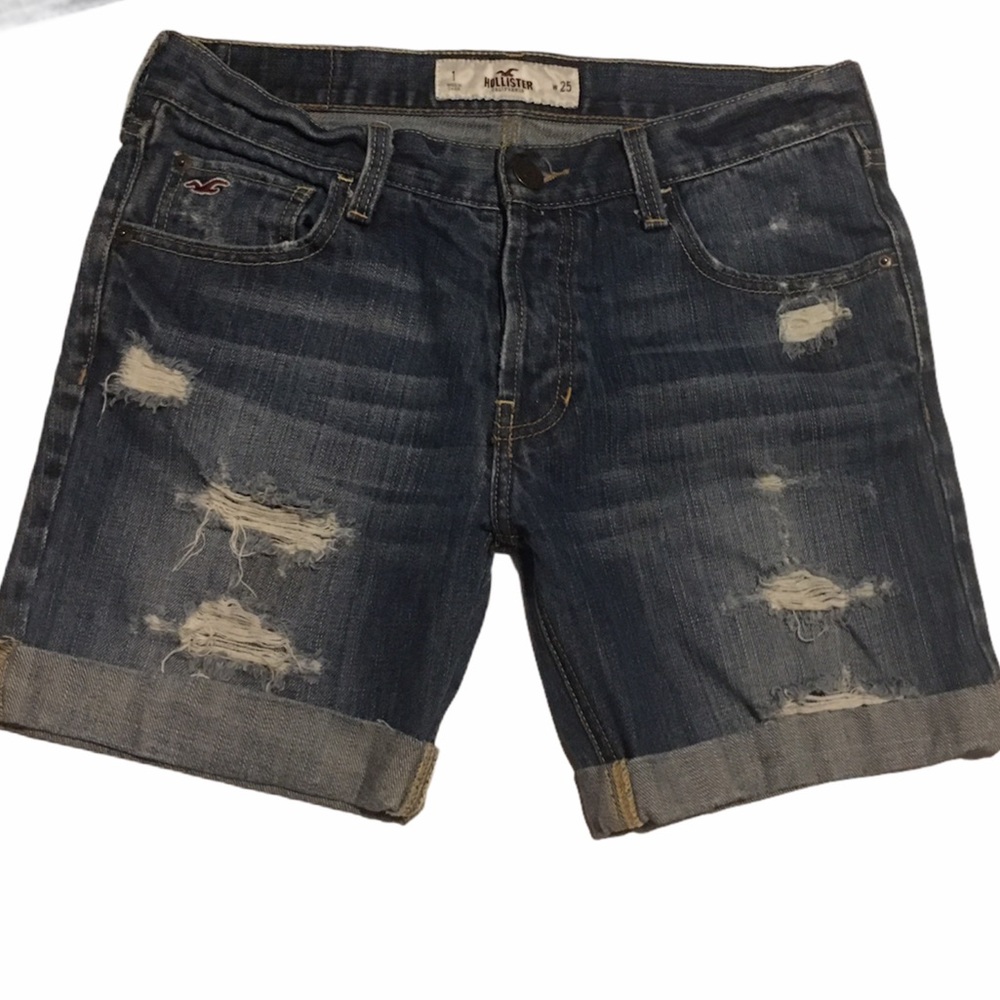 Hollister semi ripped jean shorts/ denim shorts